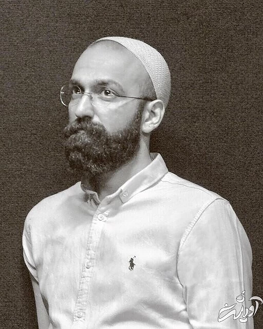 پای دکتر مصدق به فوتبال کشیده شد